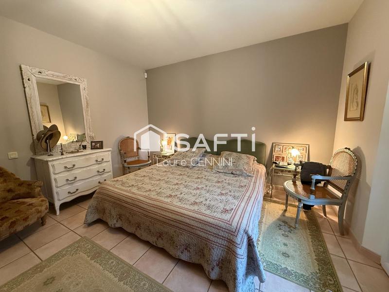 Maison - 140 m² - 5 pièces