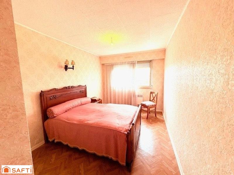 Appartement - 77 m² - 5 pièces