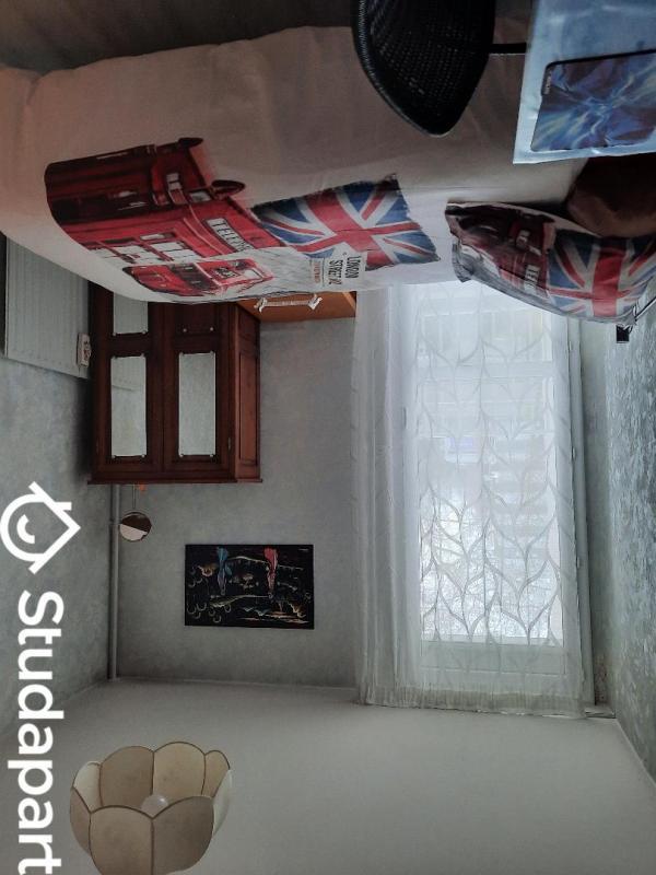 Chambre - 10 m² - 1 pièce