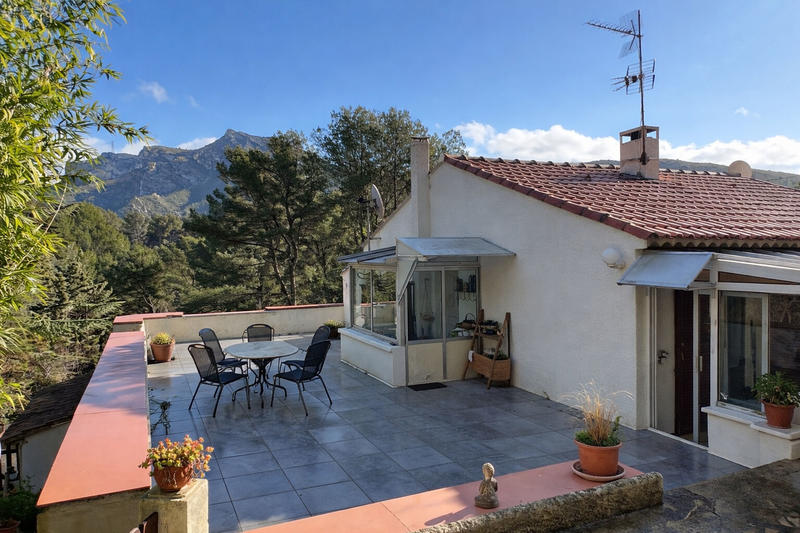 Maison - 157 m² - 6 pièces