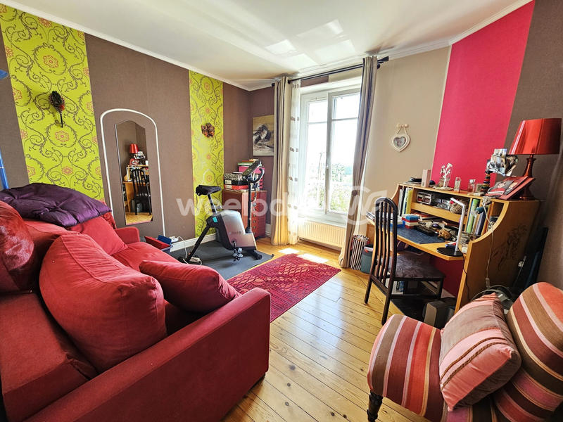 Maison - 130 m² - 7 pièces