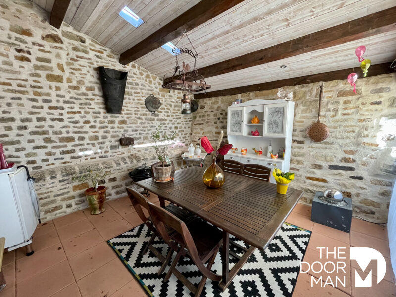 Maison en pierre - 122 m² - 5 pièces