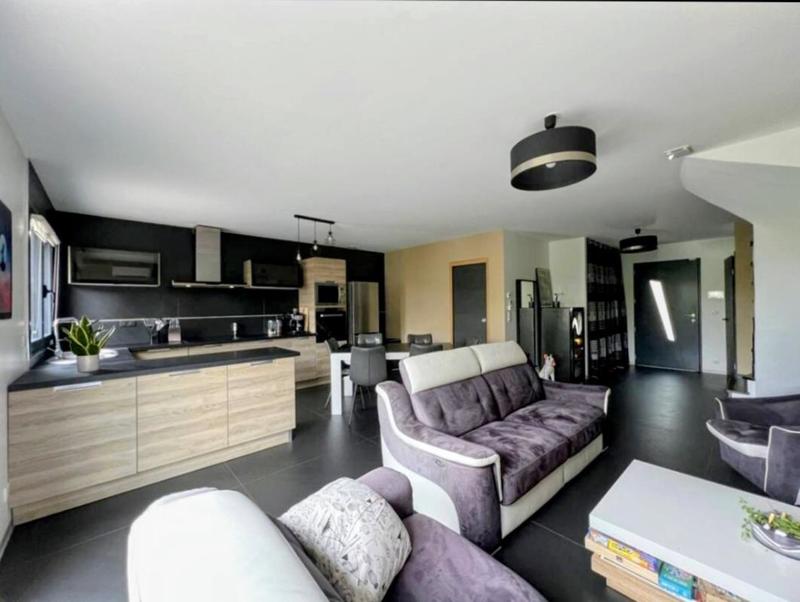 Pavillon - 130 m² - 7 pièces