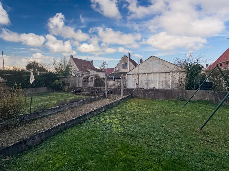 Maison - 86 m² - 4 pièces