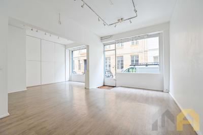 Local commercial - 93 m²