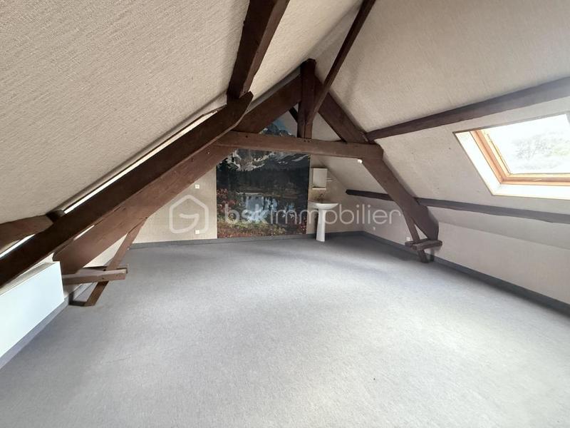 Maison - 185 m² - 10 pièces