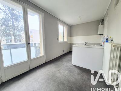 Appartement - 106 m² - 7 pièces