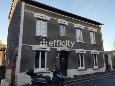 Maison de ville - 80 m² - 5 pièces