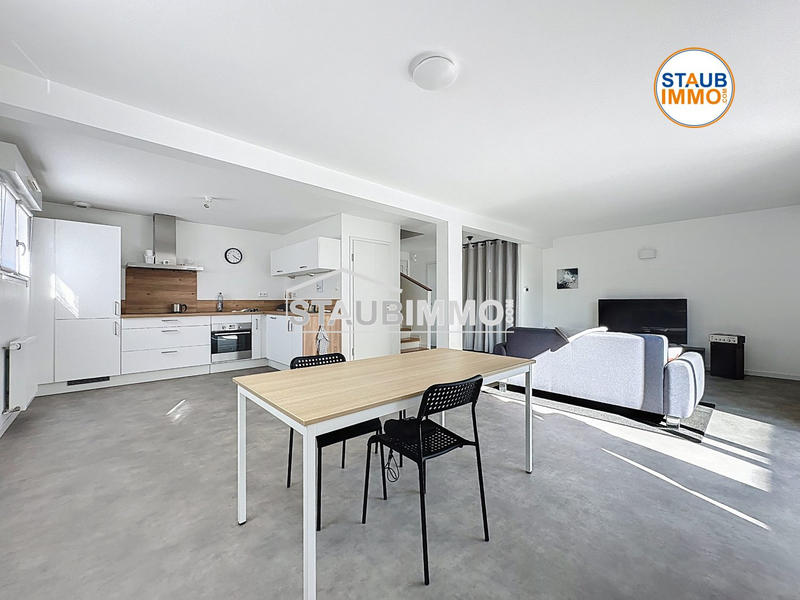 Maison - 80 m² - 5 pièces