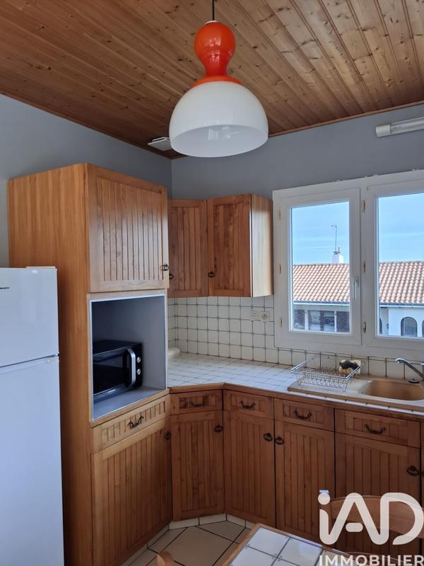 Maison - 220 m² - 8 pièces