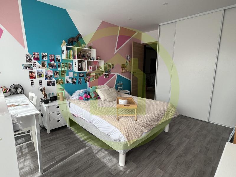 Maison - 195 m² - 7 pièces