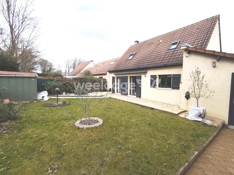 Maison - 104 m² - 5 pièces