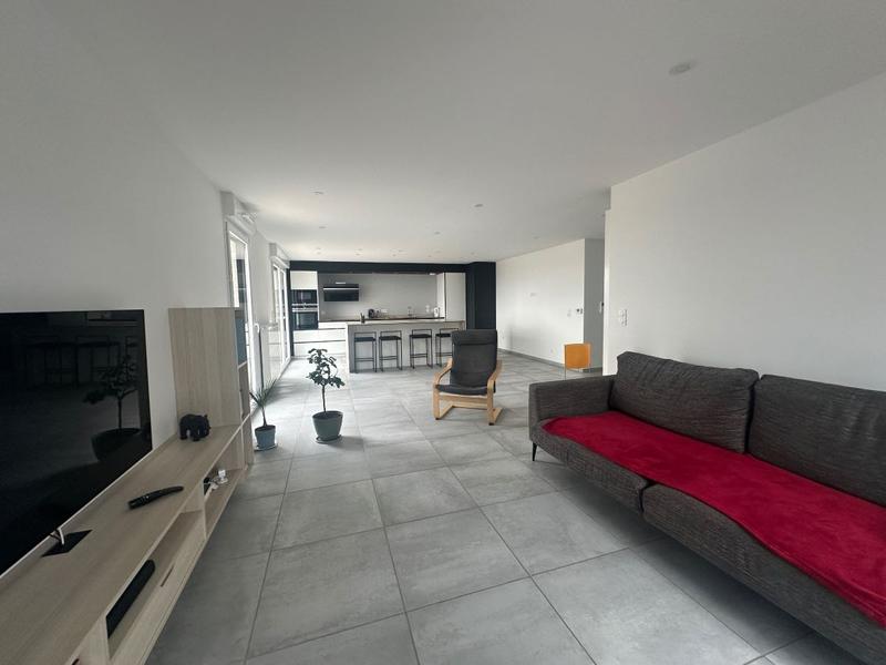 Appartement - 105 m² - 5 pièces