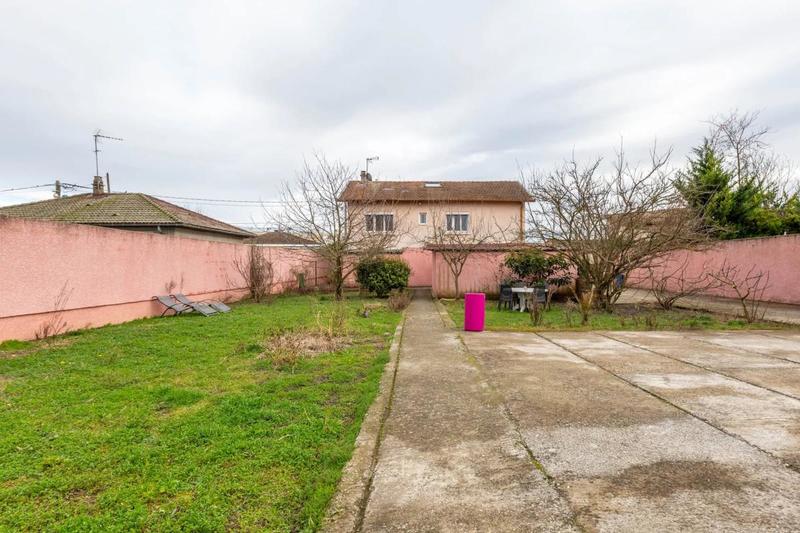 Maison - 182 m² - 7 pièces