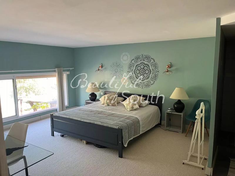 Gîte - 630 m² - 25 pièces