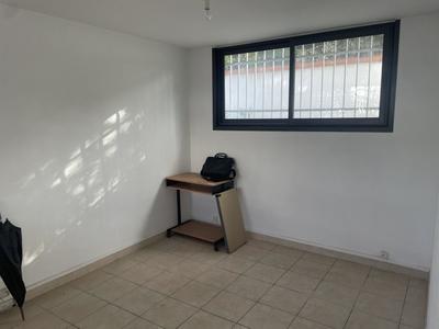 Bureau - 85 m² - 5 pièces