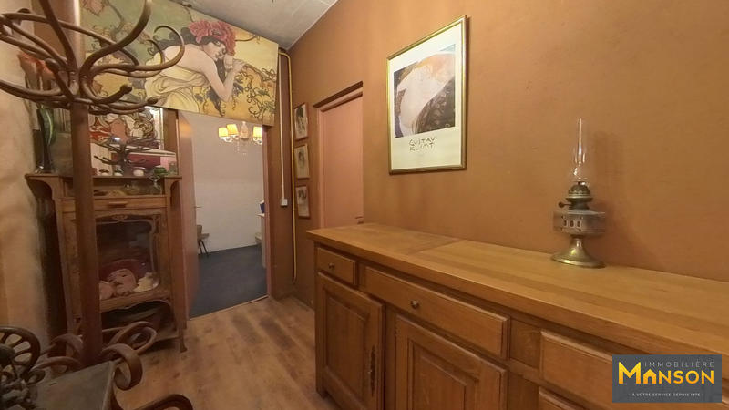 Maison - 322 m² - 12 pièces