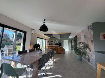 Maison - 133 m² - 5 pièces