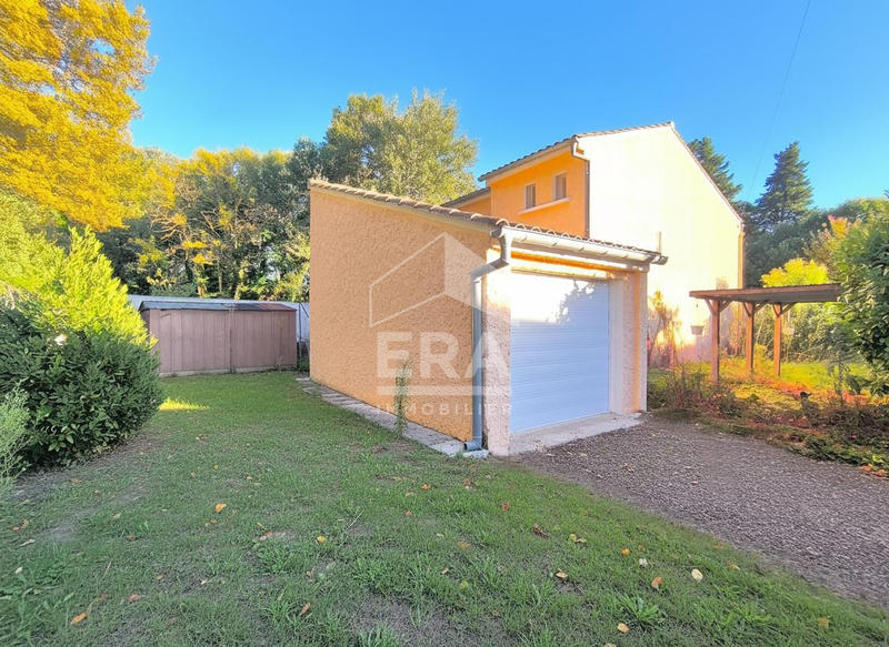 Maison - 121 m² - 6 pièces