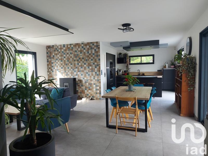 Maison - 125 m² - 5 pièces