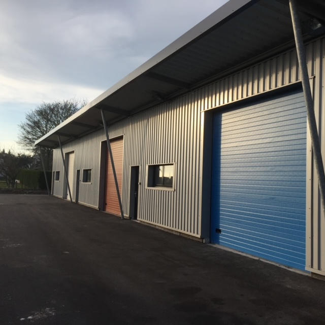 Local d'activités - 90 m²