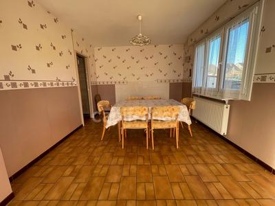 Maison - 102 m² - 5 pièces