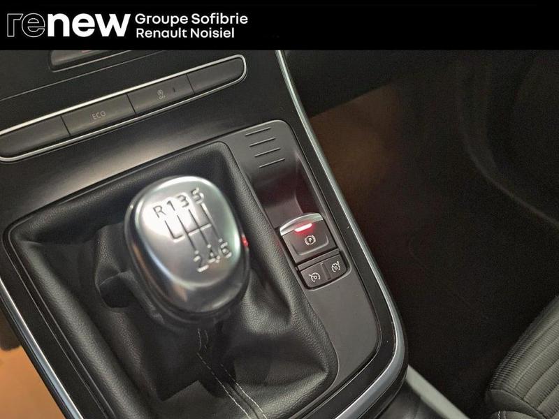 Renault Grand Scénic IV Business TCe 140 Fap - 21