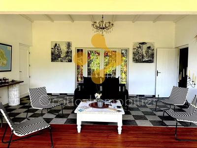 Maison chambre d'hôtes - 157 m² - 6 pièces