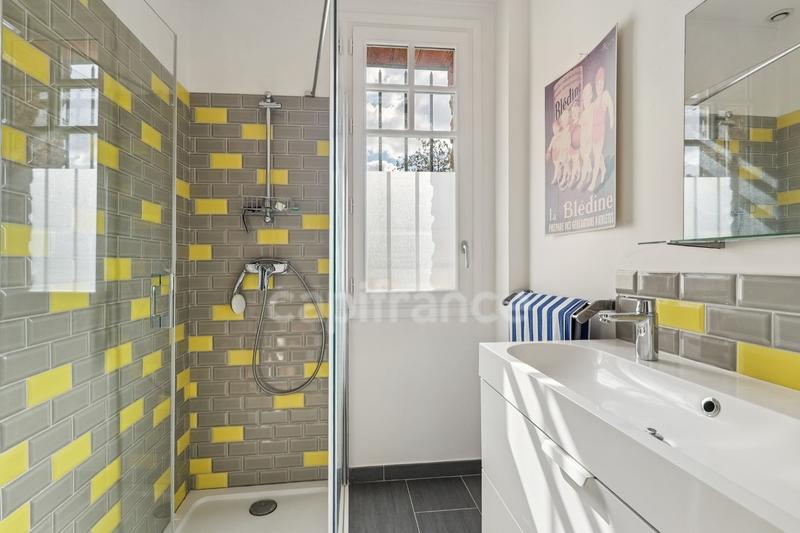 Maison - 192 m² - 9 pièces