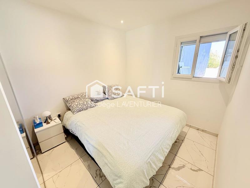 Maison - 238 m² - 9 pièces