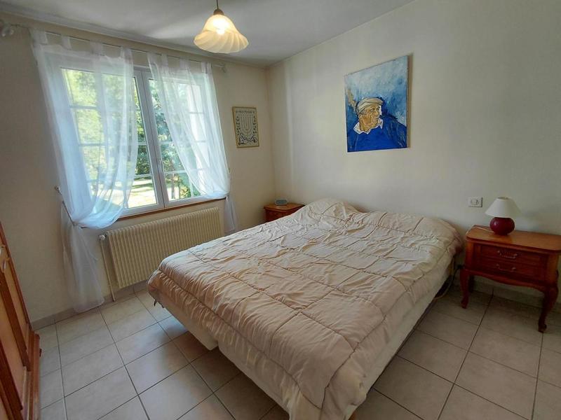 Maison - 1 325 m² - 5 pièces