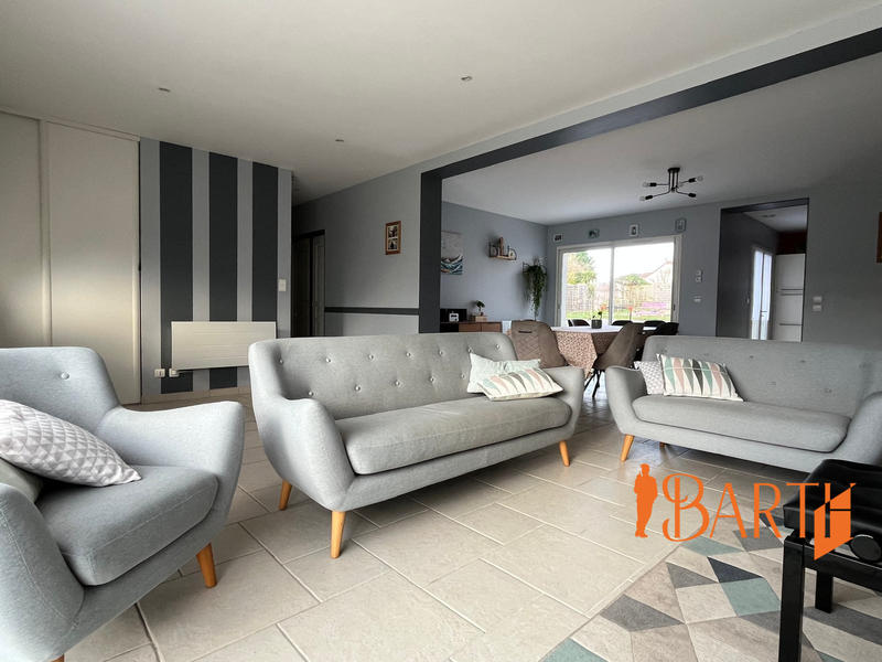 Maison traditionnelle - 188 m² - 7 pièces