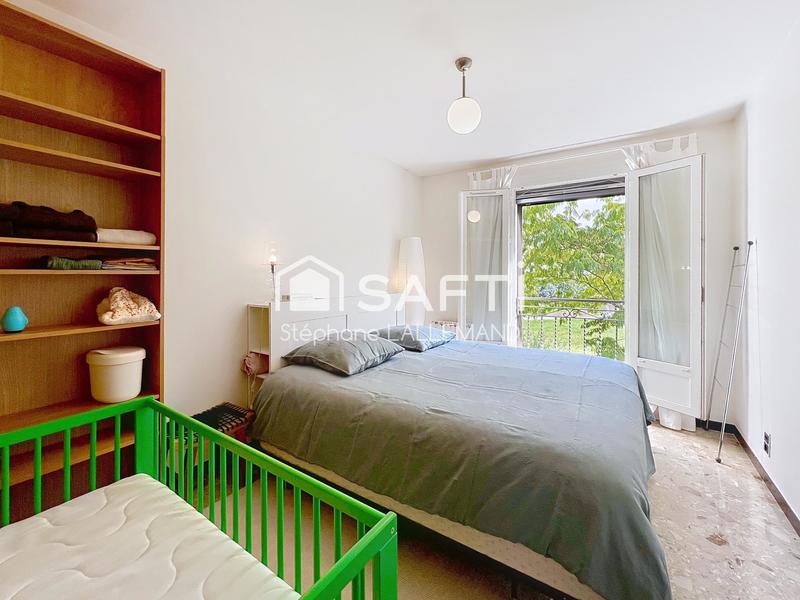 Maison - 220 m² - 7 pièces