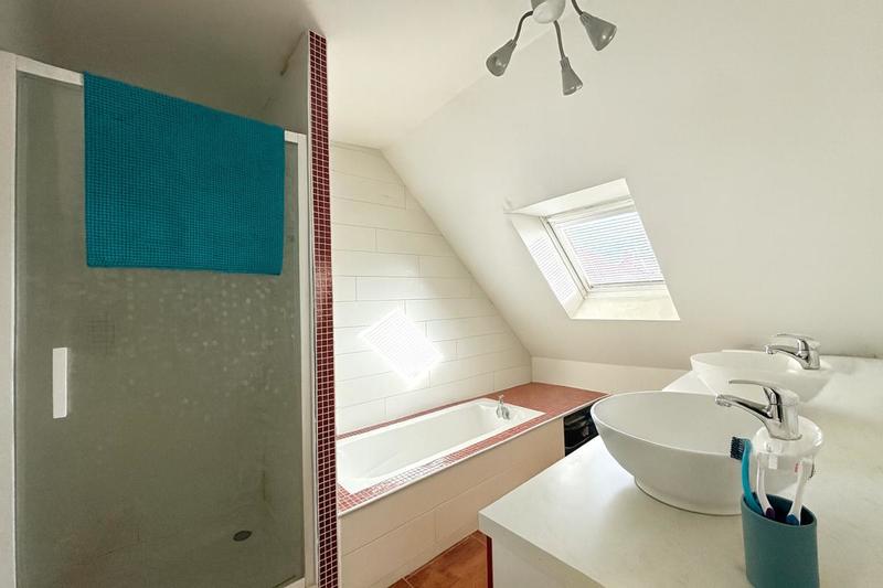 Maison - 131 m² - 6 pièces