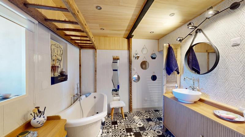 Maison - 400 m² - 12 pièces