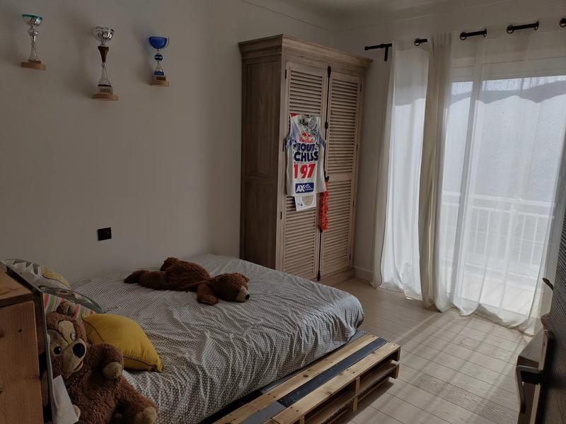 Maison - 235 m² - 8 pièces