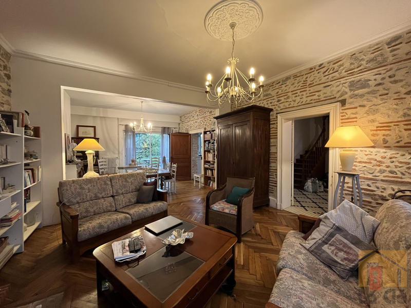 Maison - 180 m² - 6 pièces