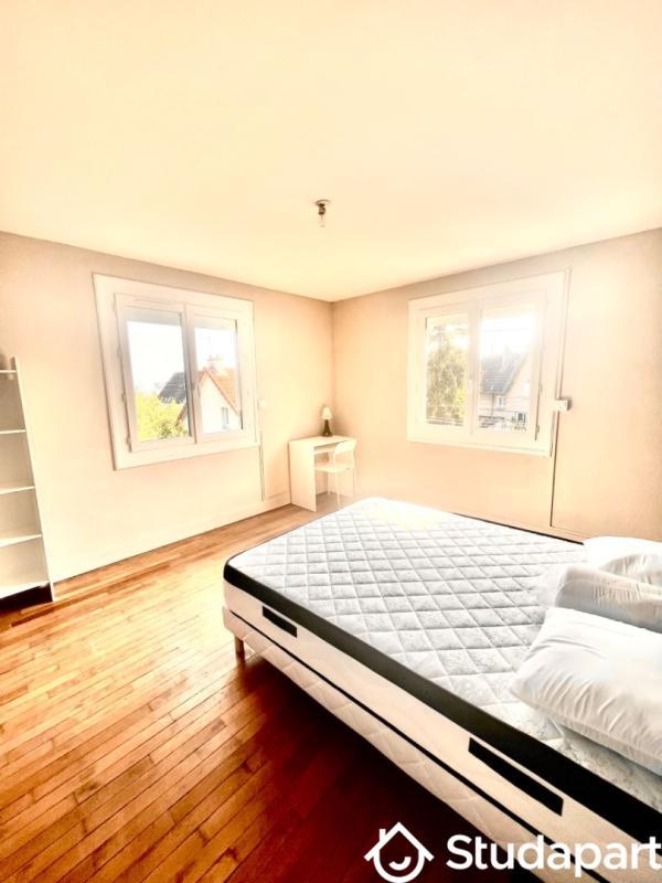 Chambre - 9 m² - 1 pièce