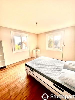 Chambre - 9 m² - 1 pièce