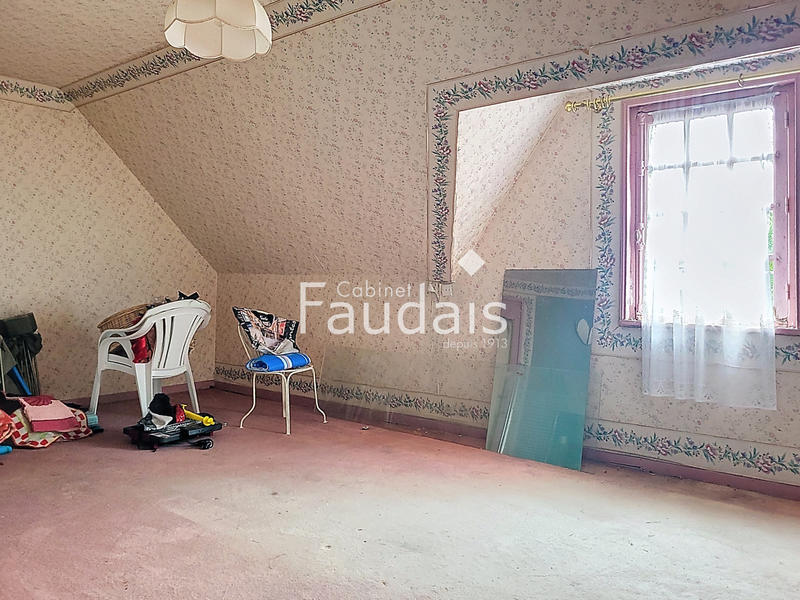 Maison - 255 m² - 11 pièces