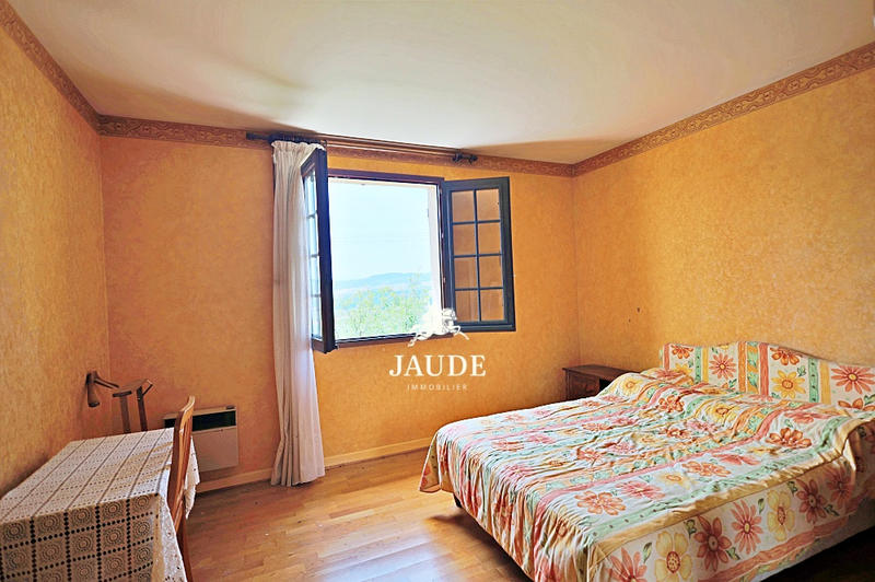 Maison - 119 m² - 5 pièces