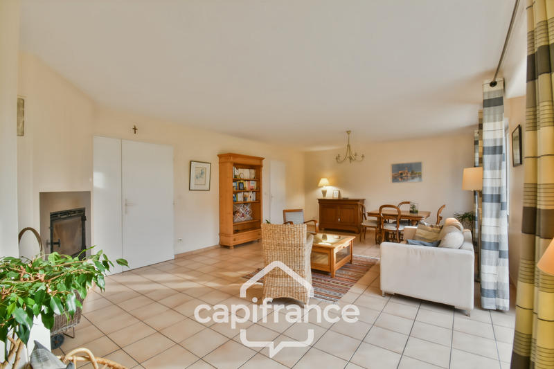 Maison - 137 m² - 6 pièces