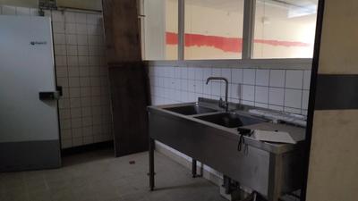 Local commercial - 140 m² - 3 pièces