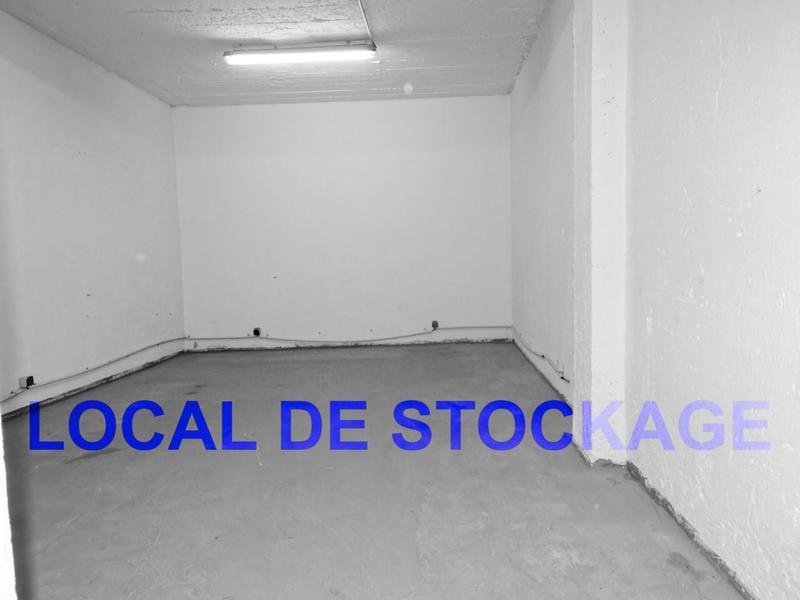 Local commercial - 107 m² - 9 pièces