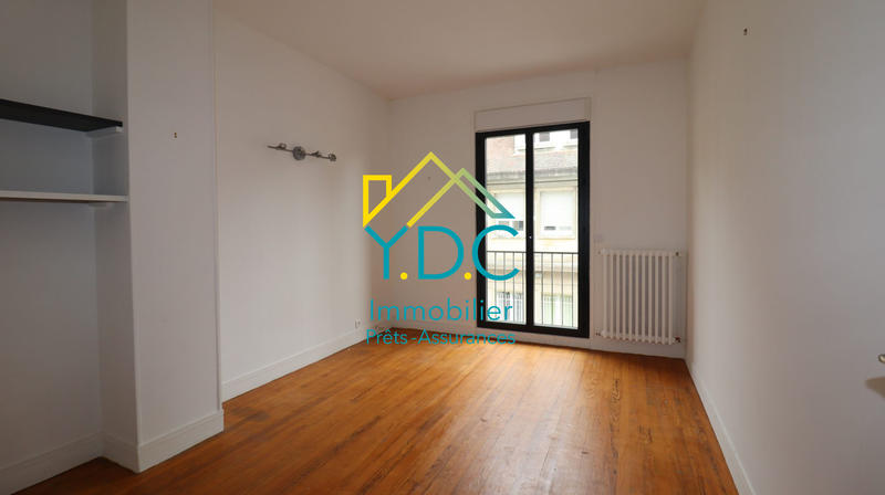 Appartement - 187 m² - 5 pièces