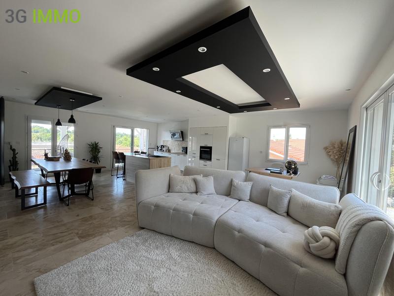 Villa - 161 m² - 5 pièces