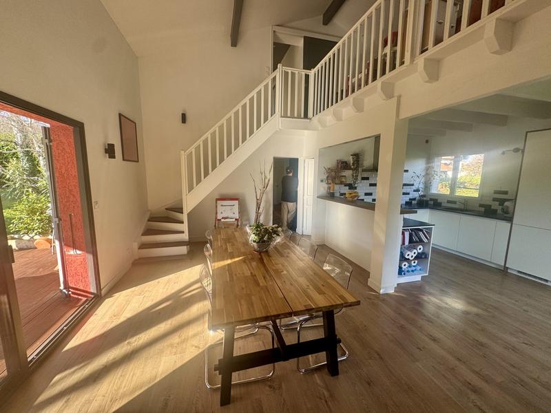 Maison - 159 m² - 5 pièces