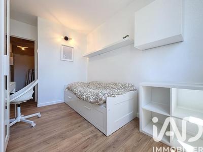 Appartement - 77 m² - 5 pièces
