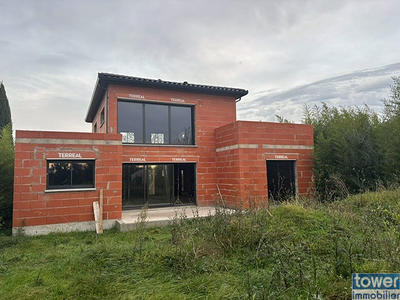 Maison - 170 m² - 5 pièces