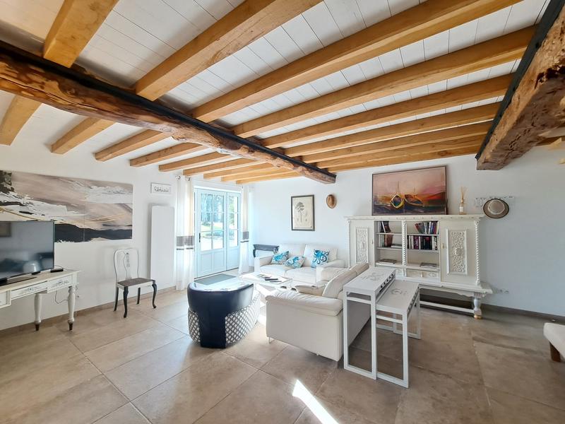 Maison - 557 m² - 16 pièces